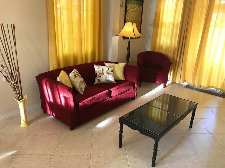 Rowans Park - Luxury Apartment