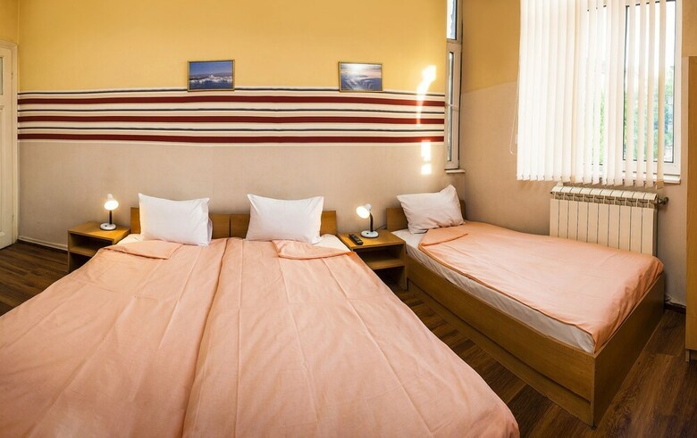 Hostal Galiani Guestrooms