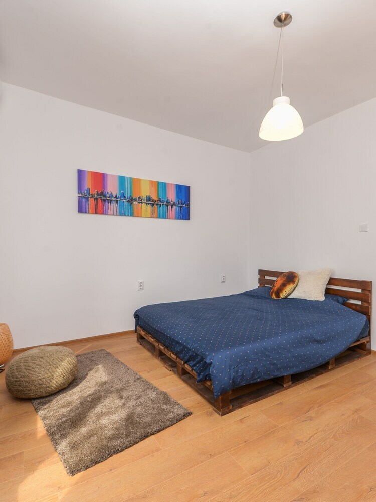 Fm Deluxe 1-bdr Apartment - Popart-o