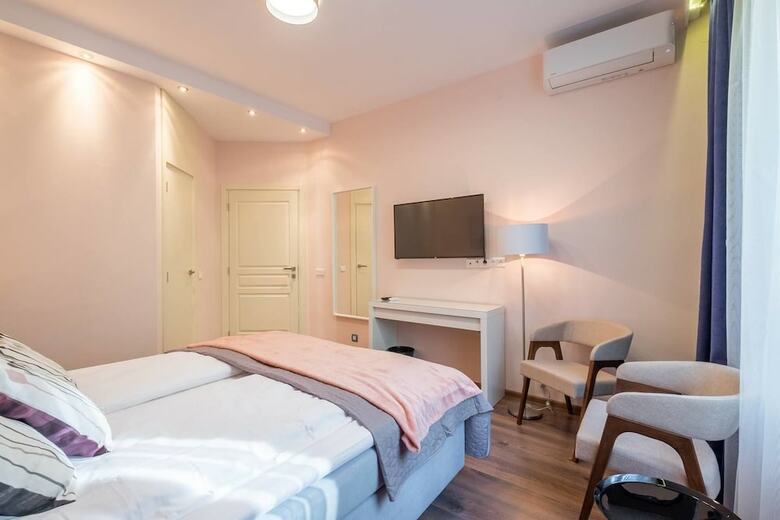 Fm Luxury 3-bdr Apartment - Sofia Dream Apartments