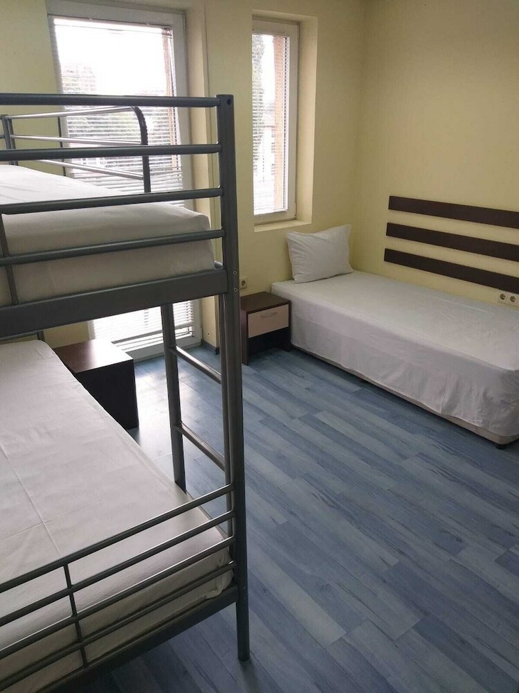 Hostal Happy Hostel