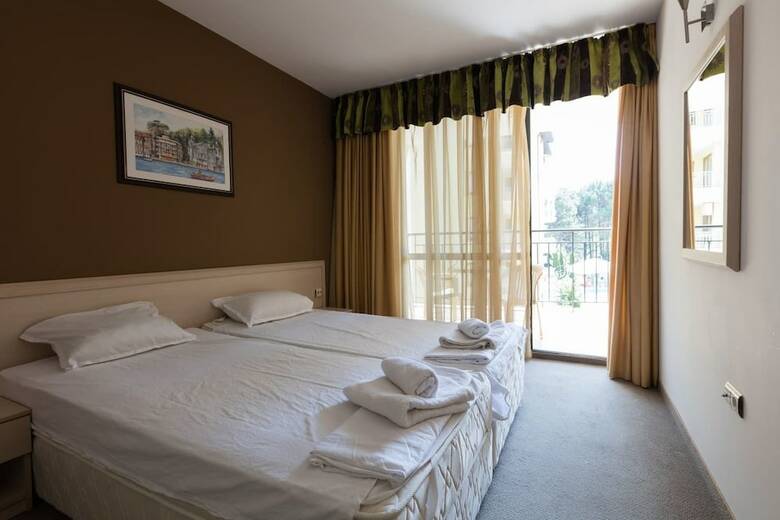 Aparthotel One Bedroom Apartment With Balcony