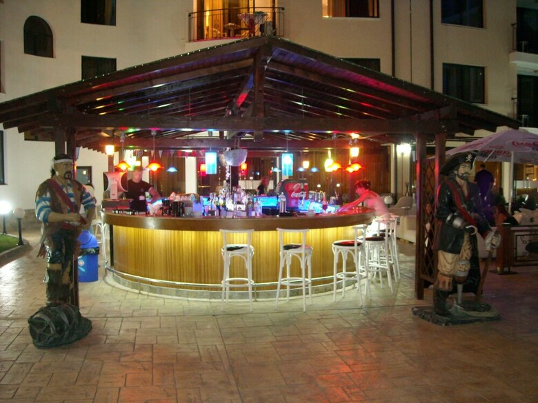 Aparthotel Studio With Balcony & Pool View