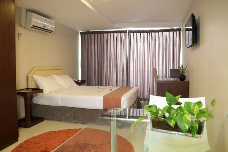 Legallery Suites Hotel