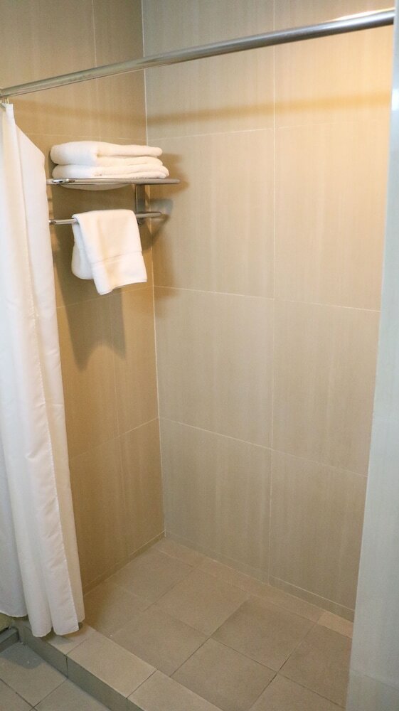 Legallery Suites Hotel