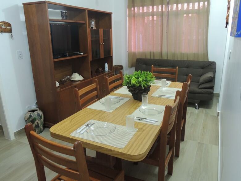 Apartamentos Apto Confort�vel 2 Quartos Pr�ximo de Tudo