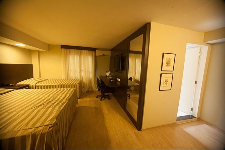 Hotel Plaza Apolo