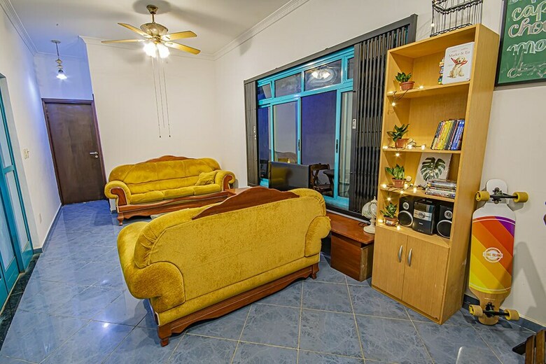 Hostal Hobi Hostel Bar & Lounge