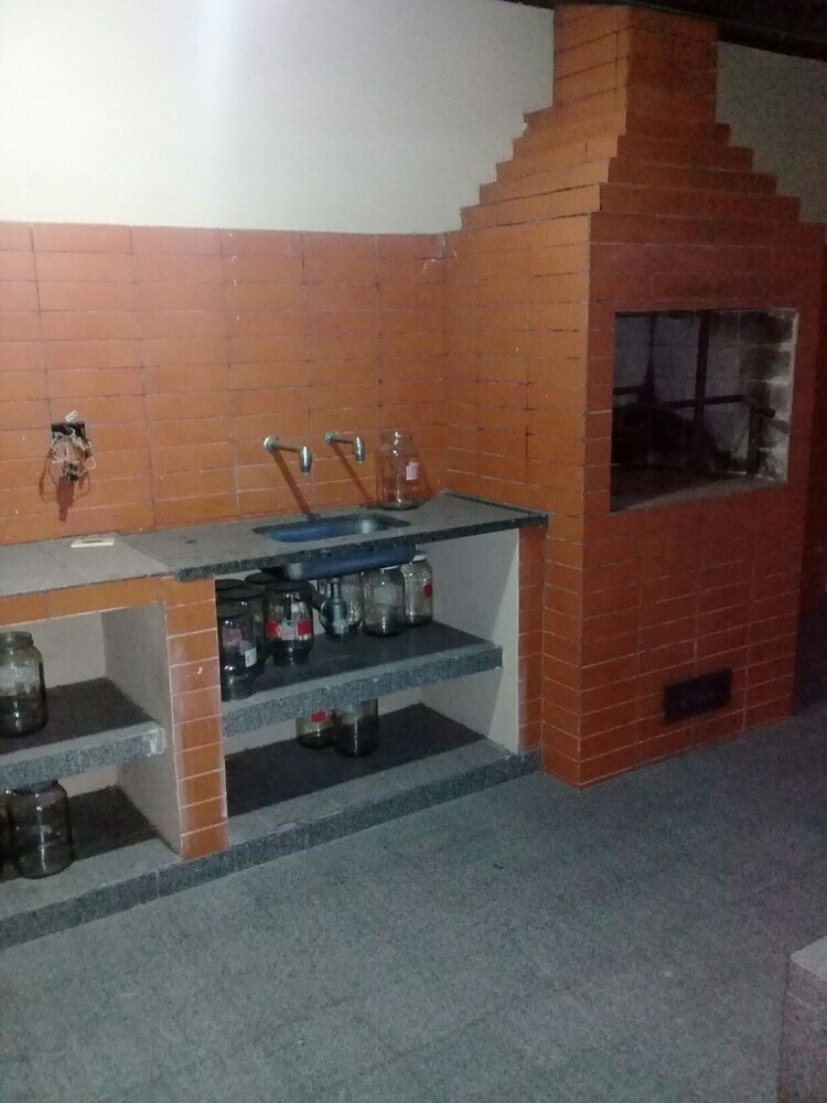 Hostal Wanda Chantels Interchange 3