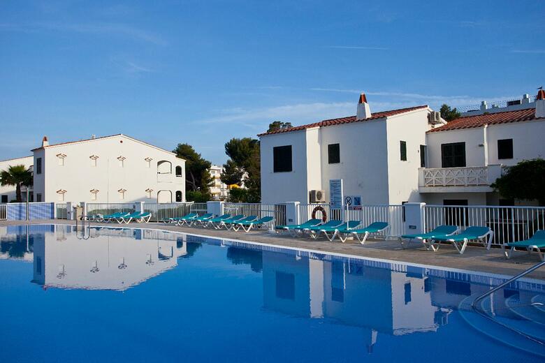 Apartamentos Mestral Llebeig