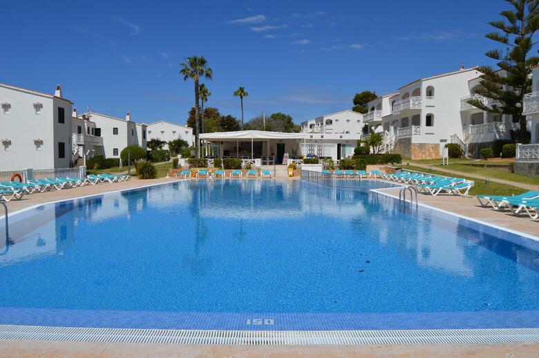 Apartamentos Mestral Llebeig