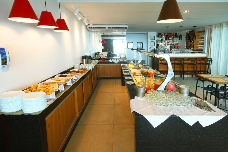 Paradiso Pero Praia Hotel