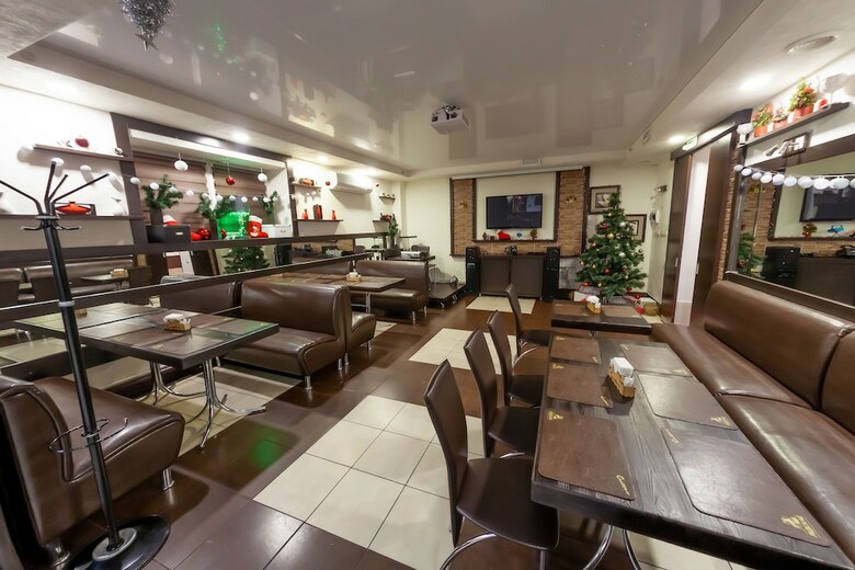 City Hotel