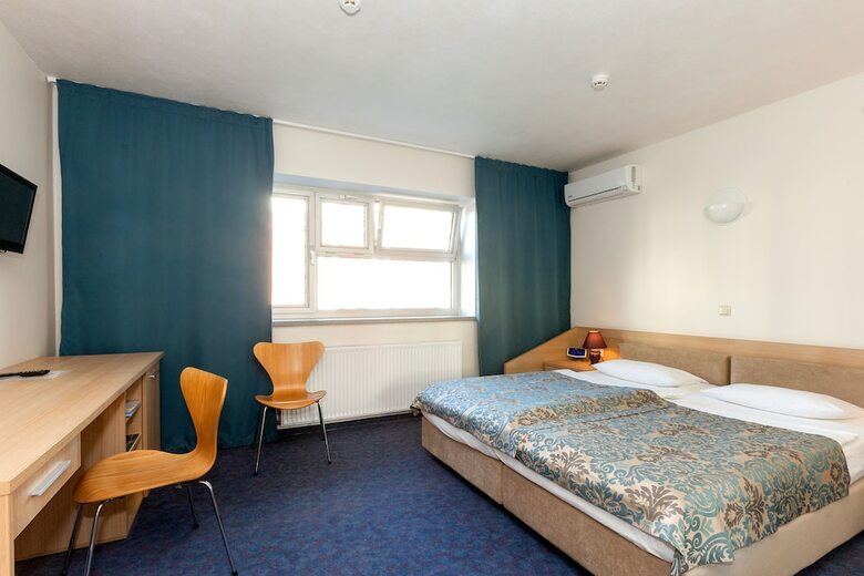 Ibb Hotel