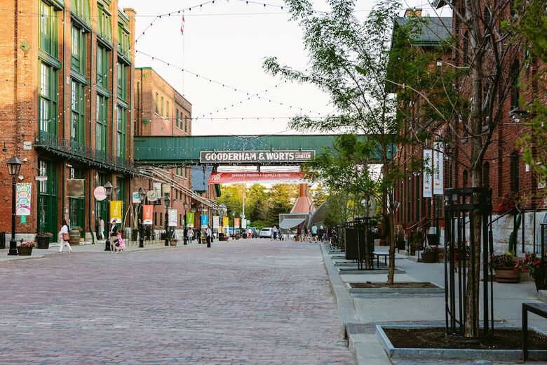Vibrant Apartment In Forest Hill (Free Parking)