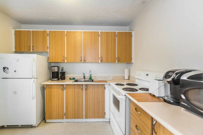 Spacious 1 Br Apartment Of Downtown Toronto II