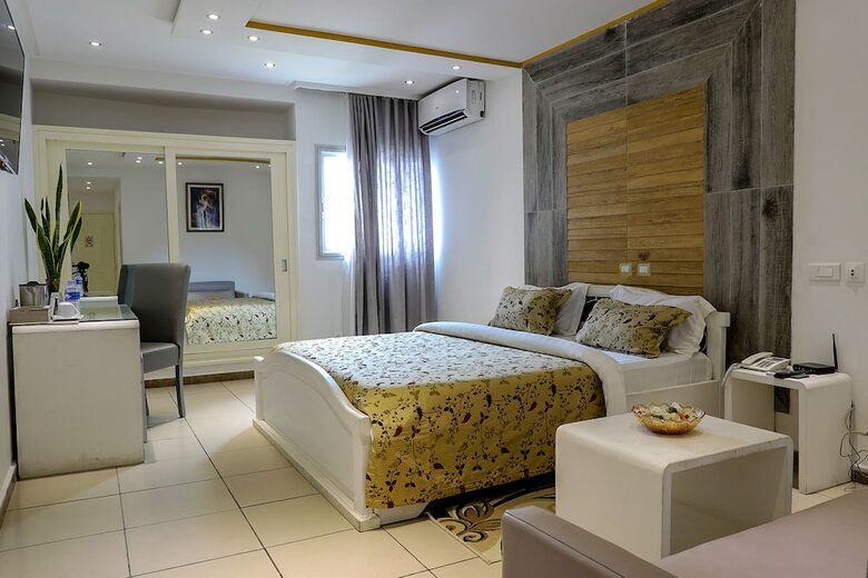 Miliet Hotel