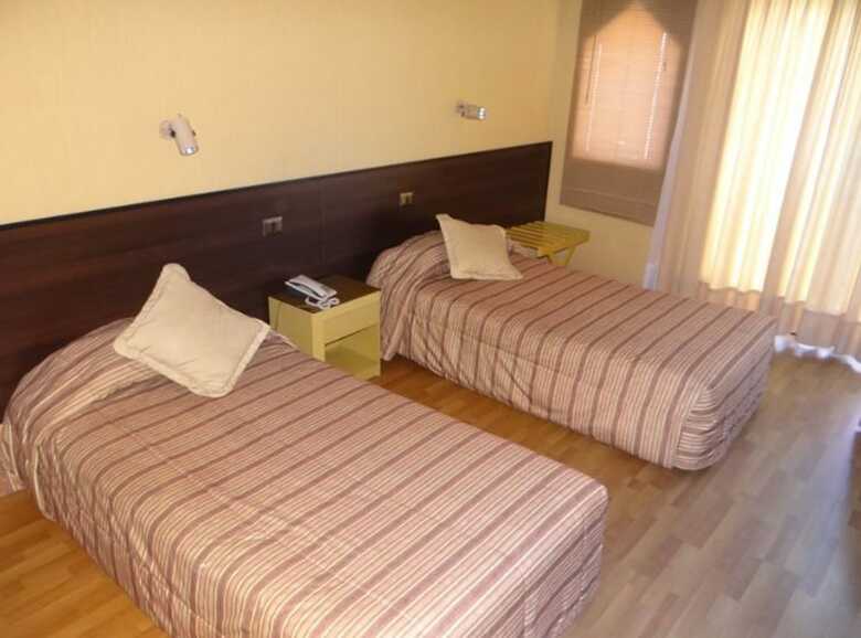 Hotel Charlie Inn