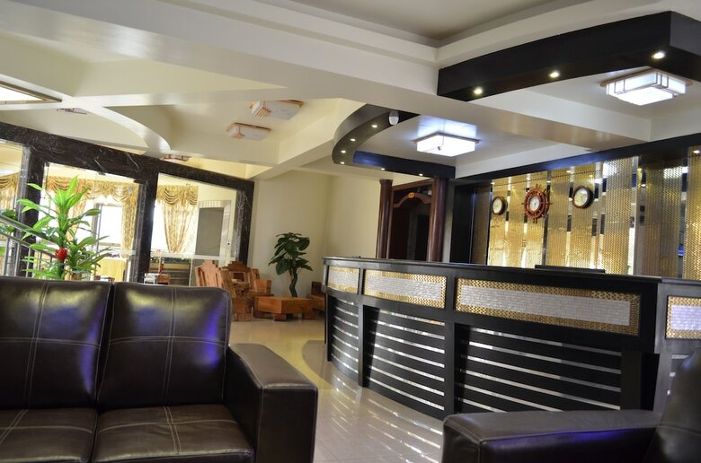 Hotel 198