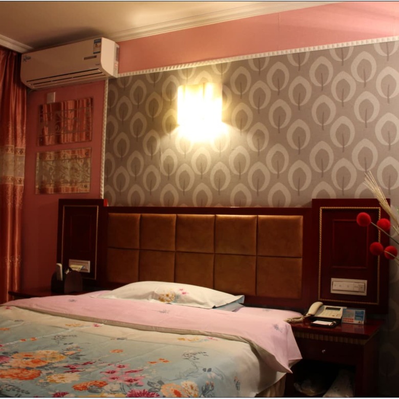 Urumqi Taxinan Hotel