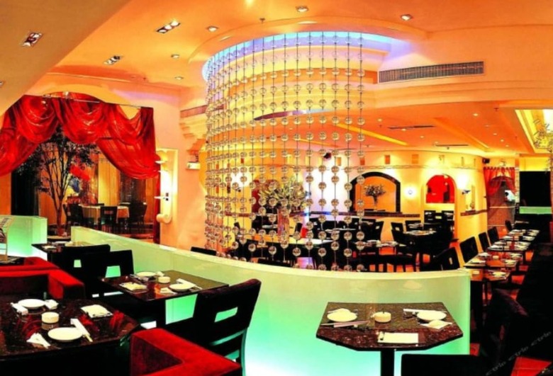 Golden Lustre Hotel