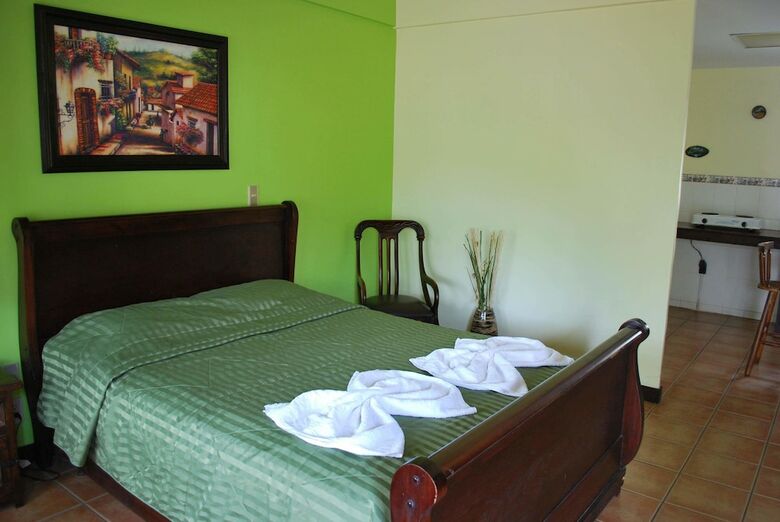 Hotel Dos Palmas Studio Apartments