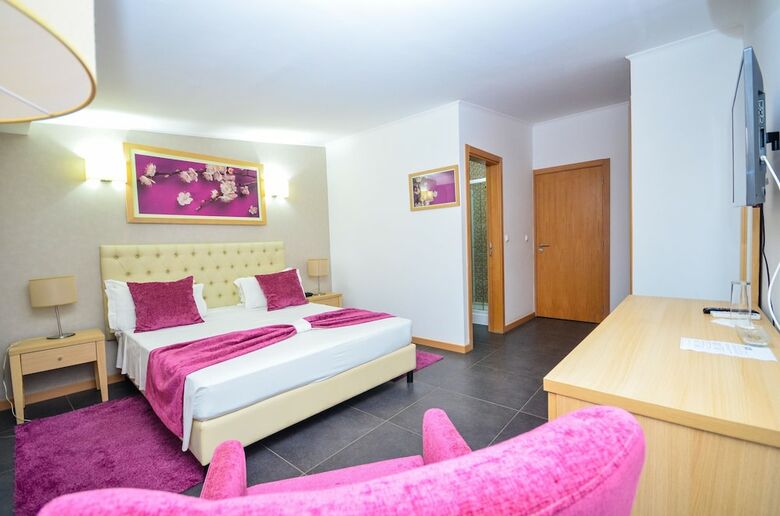 Vivi Hotel
