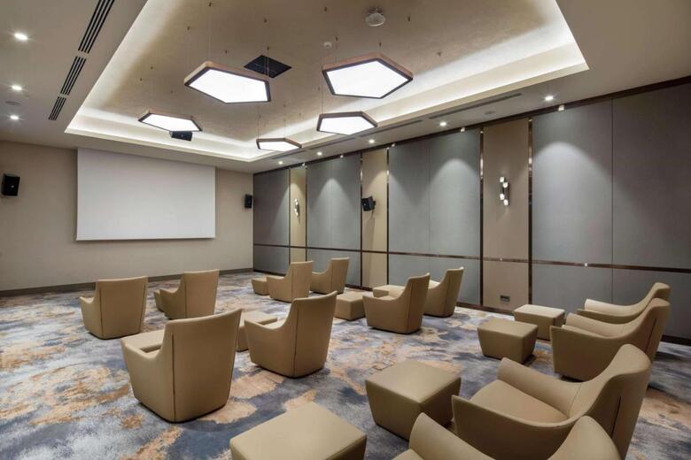 Hotel Doubletree By Hilton Skopje