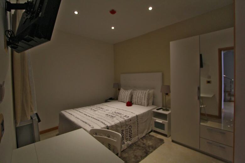 Moreno`s Boutique Hotel