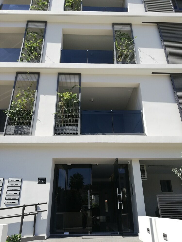 Apartamentos Baz Tower