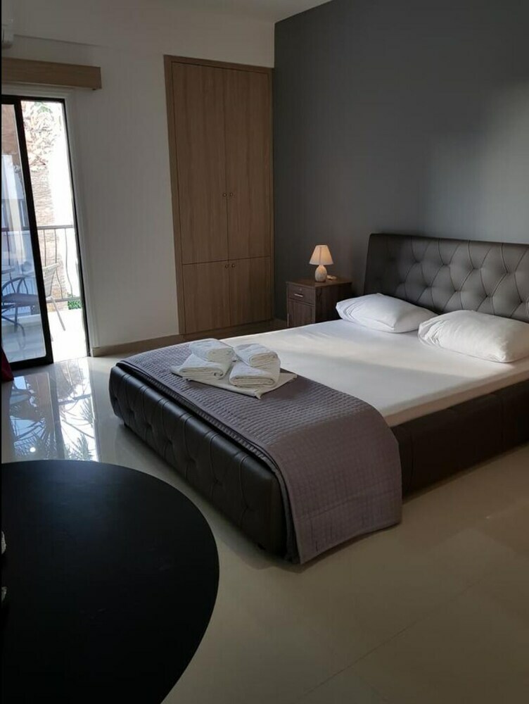 Valentina Apartments