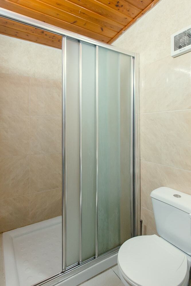 Acticon Rooms Larnaca