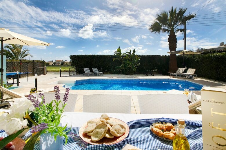 Villa Silverline