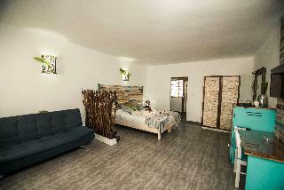 Stella Rina Guest House