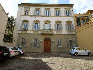 Piazza D'azeglio - One Bedroom