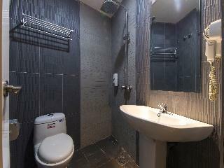 Oyo 763 Tazara Hotel