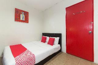 Oyo 304 Zero Hour Hotel