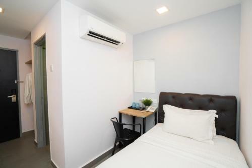 B Lot Hotel