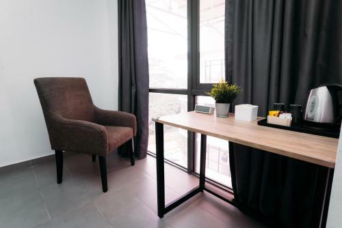 B Lot Hotel