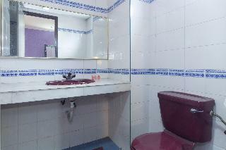 Oyo 473 Comfort Hotel 2