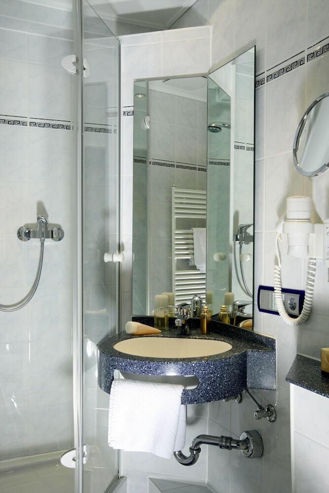 Hotel L�wen-seckenheim