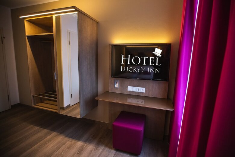 Hotel Luckys Inn Gmbh