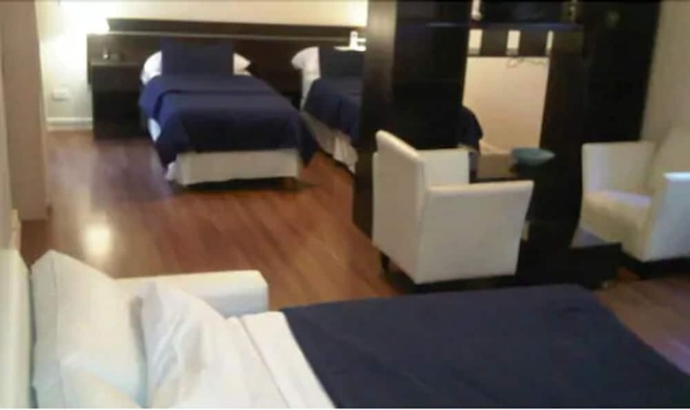 Aparthotel C�rdoba Suites