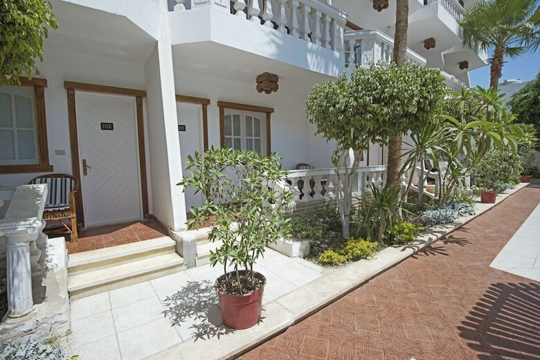 Hotel Zak Inn
