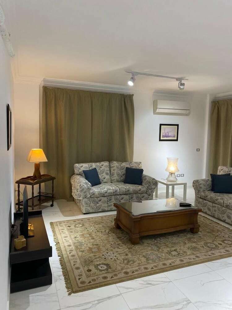 Aparthotel Sakan 275