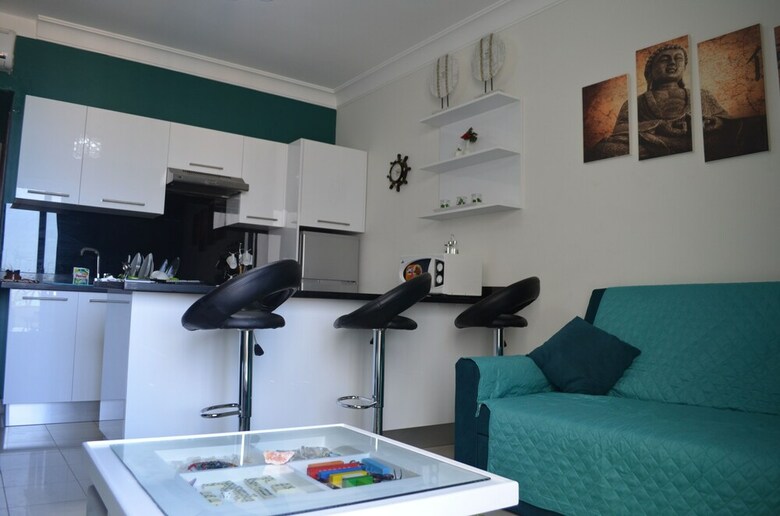 The Hill View Apartment