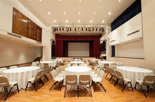Hotel Ymca @ One Orchard
