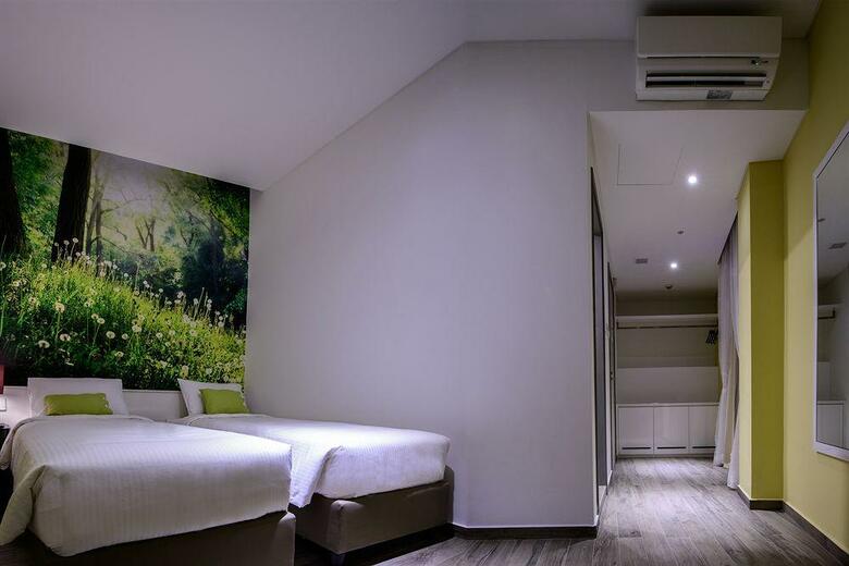 J8 Hotel
