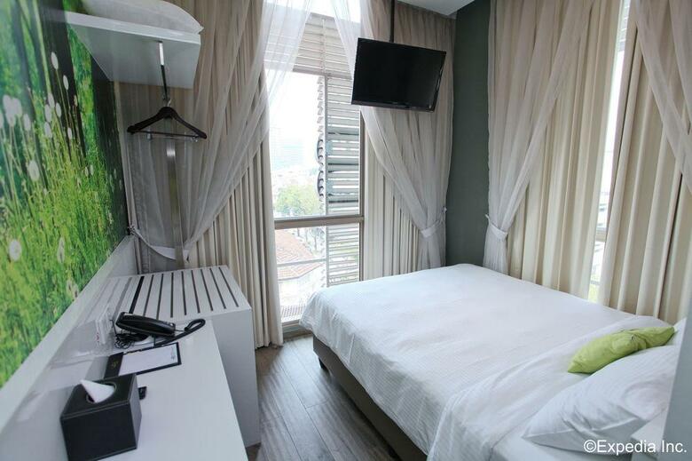J8 Hotel