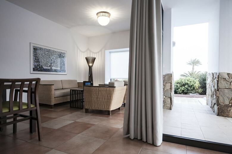 Playitas Villas